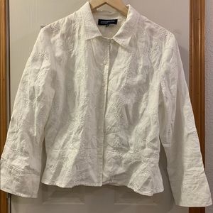 Embroidered linen blouse/blazer. 3/4 sleeve length